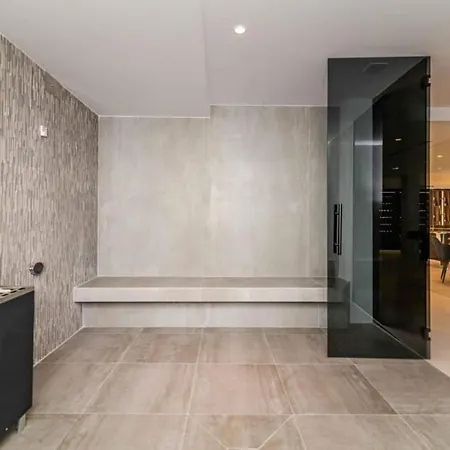 The Boasts Of Extravagance And Luxury * Marbella